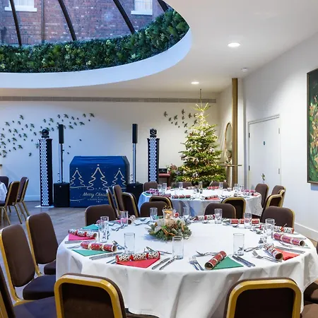The White Hart Hotel 4*
