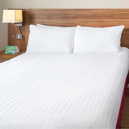 By Ihg