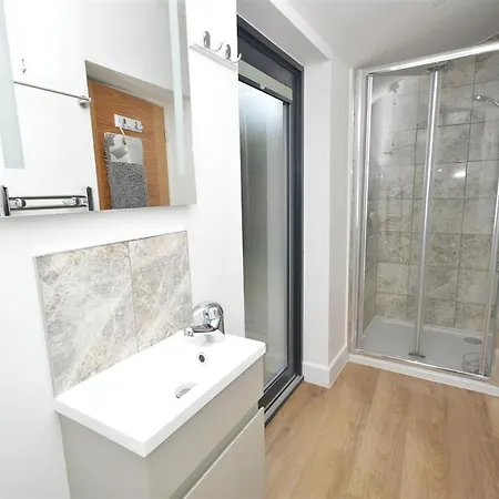 Stylish And Private In The Cathedral Quarter Holiday home