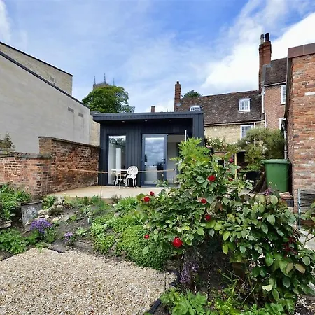 Stylish And Private In The Cathedral Quarter Holiday home Lincoln
