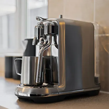 Perfect Home For Business & Leisure With Free Parking And Fast Wi-Fi