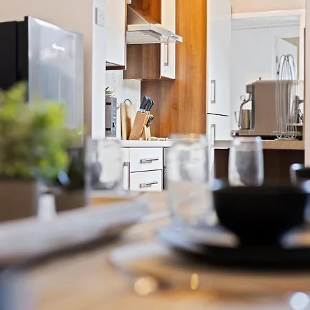 Perfect Home For Business & Leisure With Free Parking And Fast Wi-Fi Apartment Lincoln