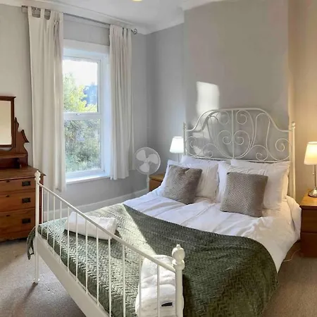 Charming Victorian Terrace, Near Castle Holiday home Lincoln