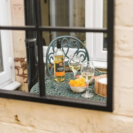 Charming Cosy Home Great Location Lincoln * Lincoln