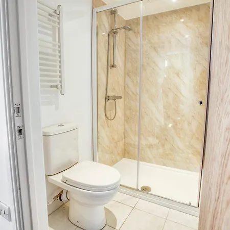 Apart-hotel Spacious Center 2 Bed Free Wifi
