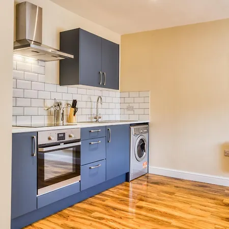 Spacious Center 2 Bed Free Wifi