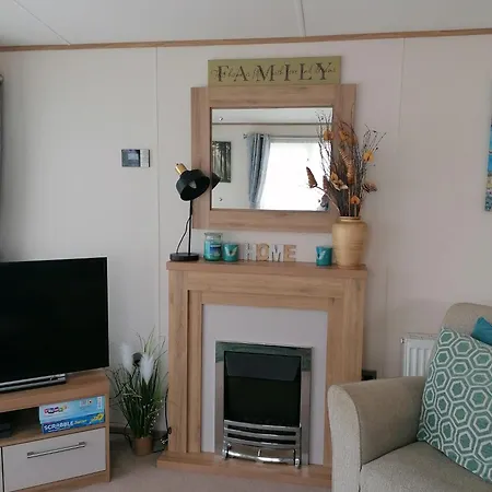 Luxury Caravan With Hot Tub On Tattershall Lakes * Lincoln
