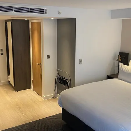 Hotel By Ihg 4*