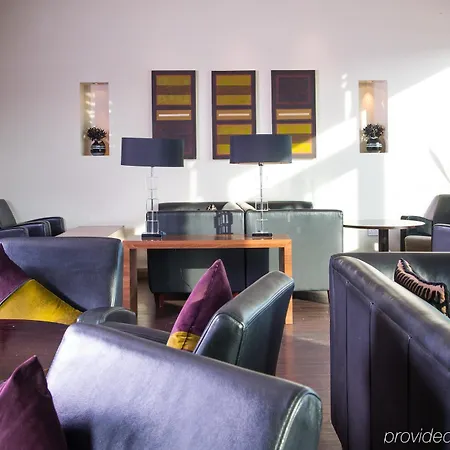 Hotel Express Centre By Ihg