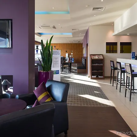 Express Centre By Ihg Hotel