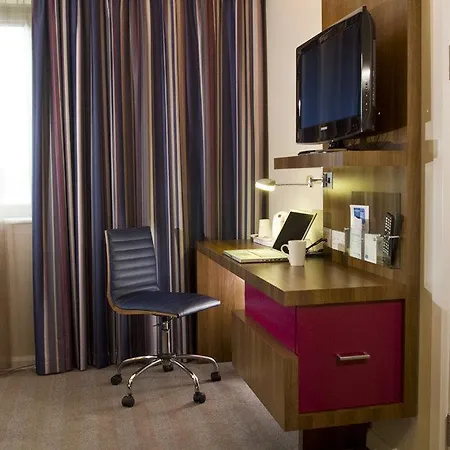 Express Centre By Ihg Hotel