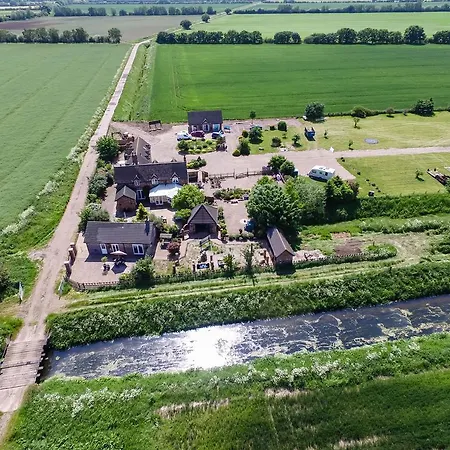 Holiday home Retreat With Private Hot Tub Lincoln