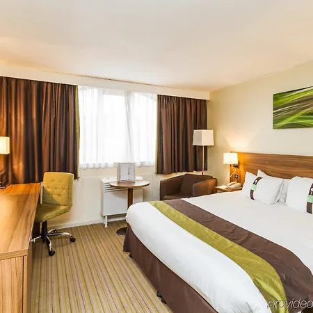 By Ihg Hotel 4*