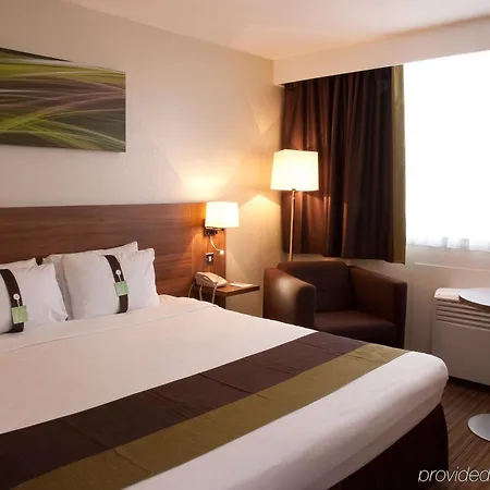 By Ihg Hotel