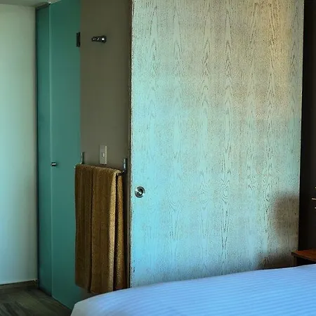 Guest house Newport