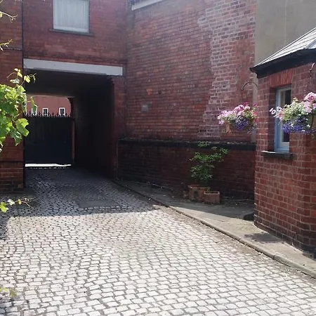 Apartment Tennyson Retreat Lincoln