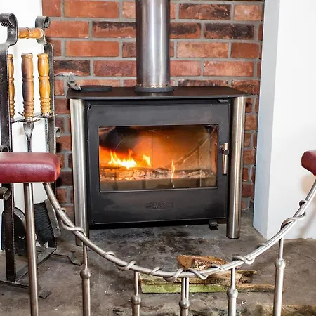 Retreat View With Private Hot Tub Holiday home Lincoln