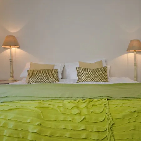 Hotel Bridleway 4*