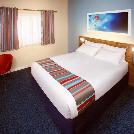 Travelodge Lincoln Thorpe On The Hill 3*