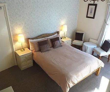 Tennyson Guest house