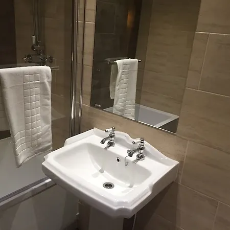 Hotel The Duke William 3*