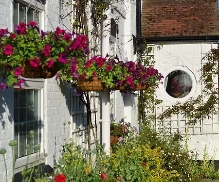 Red Lion Partney Hotel 4*