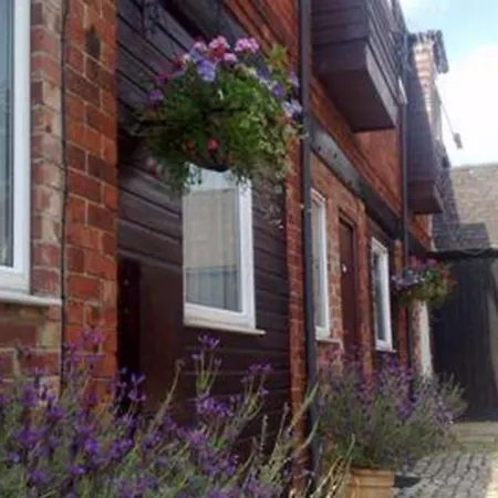 Hotel Tennyson Court 3*