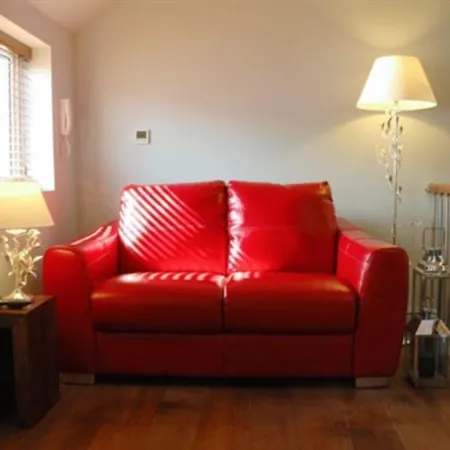 Tennyson Court 3* Lincoln