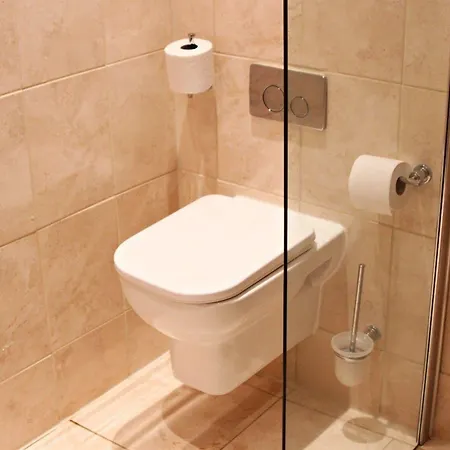 Hotel Tennyson Court Lincoln