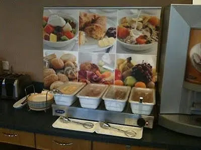 Hotel Ibis Lincoln 2*