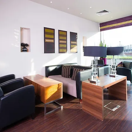 Express Centre By Ihg 3*