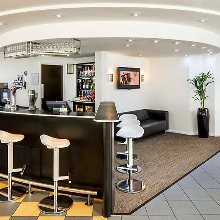 Hotel Ibis Lincoln 2*