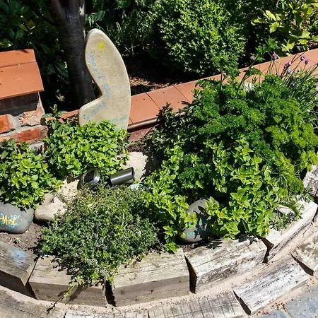 Retreat With Private Hot Tub * Lincoln