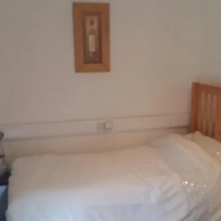 Bed & Breakfast Cafe' 42 3*