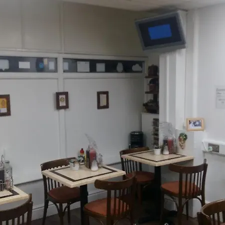 Bed & Breakfast Cafe' 42 3*