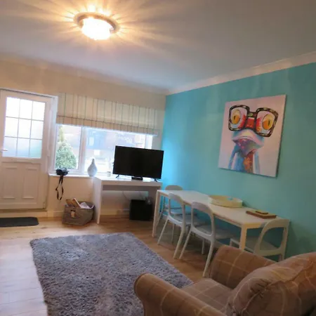 Apartment Dorron Court