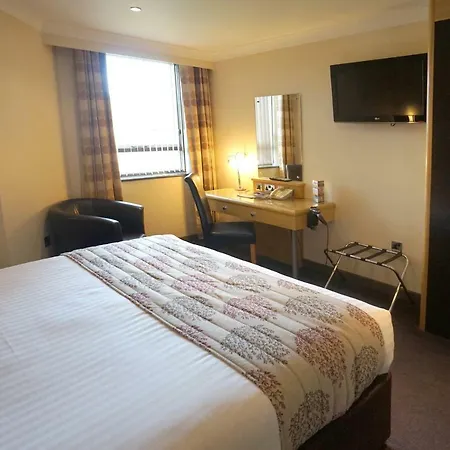 Damon's Hotel 4*