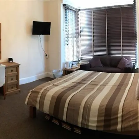 Tennyson 4* Lincoln