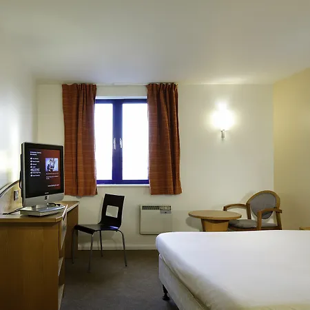 Ibis Lincoln