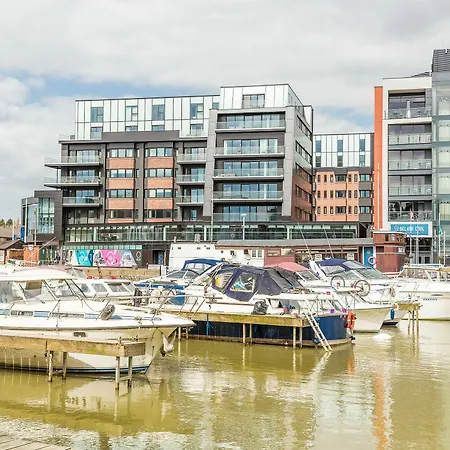 102 One The Brayford Apartment