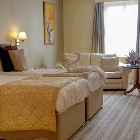 Western Bentley Hotel, Leisure Club & Hotel 4*