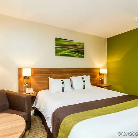 Hotel By Ihg