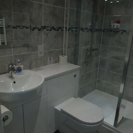 The Blackbirds 3* Langworth