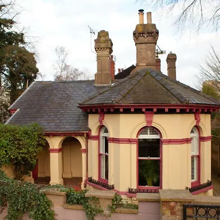 Holiday home Hilton House