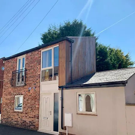 Detached One Bedroom House Near To Castle And Cathedral Holiday home Lincoln