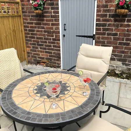 Archie's Holiday home