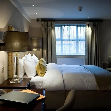 Castle & Hotel 3*