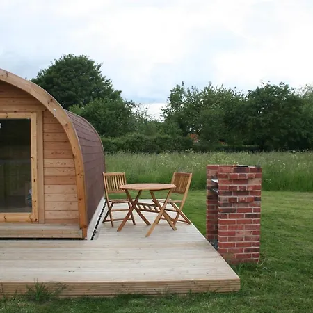 Glamping At Spire View Meadow