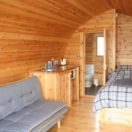 Glamping At Spire View Meadow Campsite *