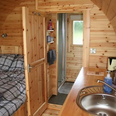 Glamping At Spire View Meadow Campsite *